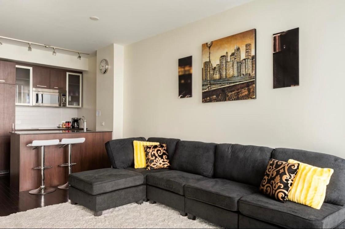 Cozy 2 Bedroom Free Parking Downtown Toronto 1Min Scotiabank Arena Tff Cn Tower Rogers Centre Union Station Eksteriør bilde
